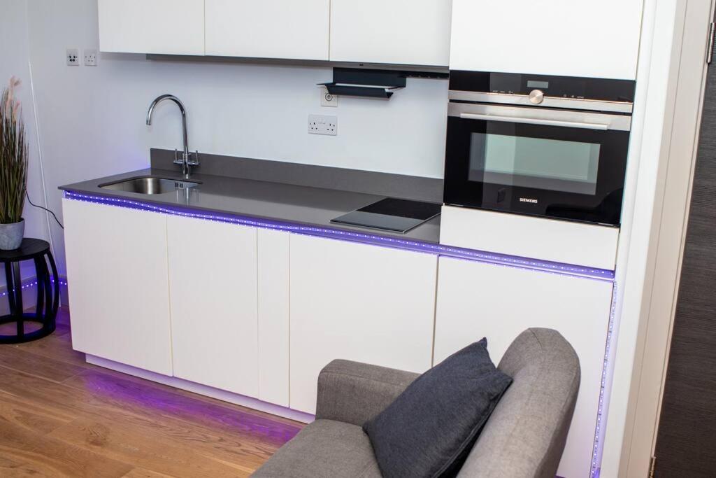 Stunning 1-Bedroom Flat In London! Buitenkant foto